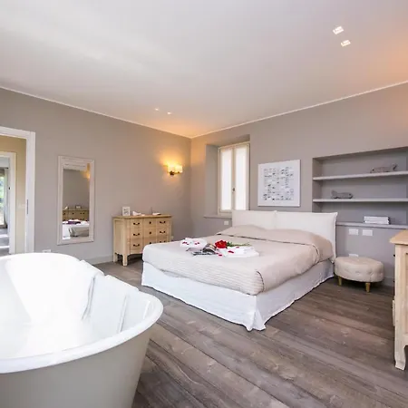 Sleeps 8 Pool Air Con لاليو