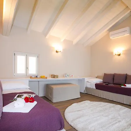 Sleeps 8 Pool Air Con فيلة *